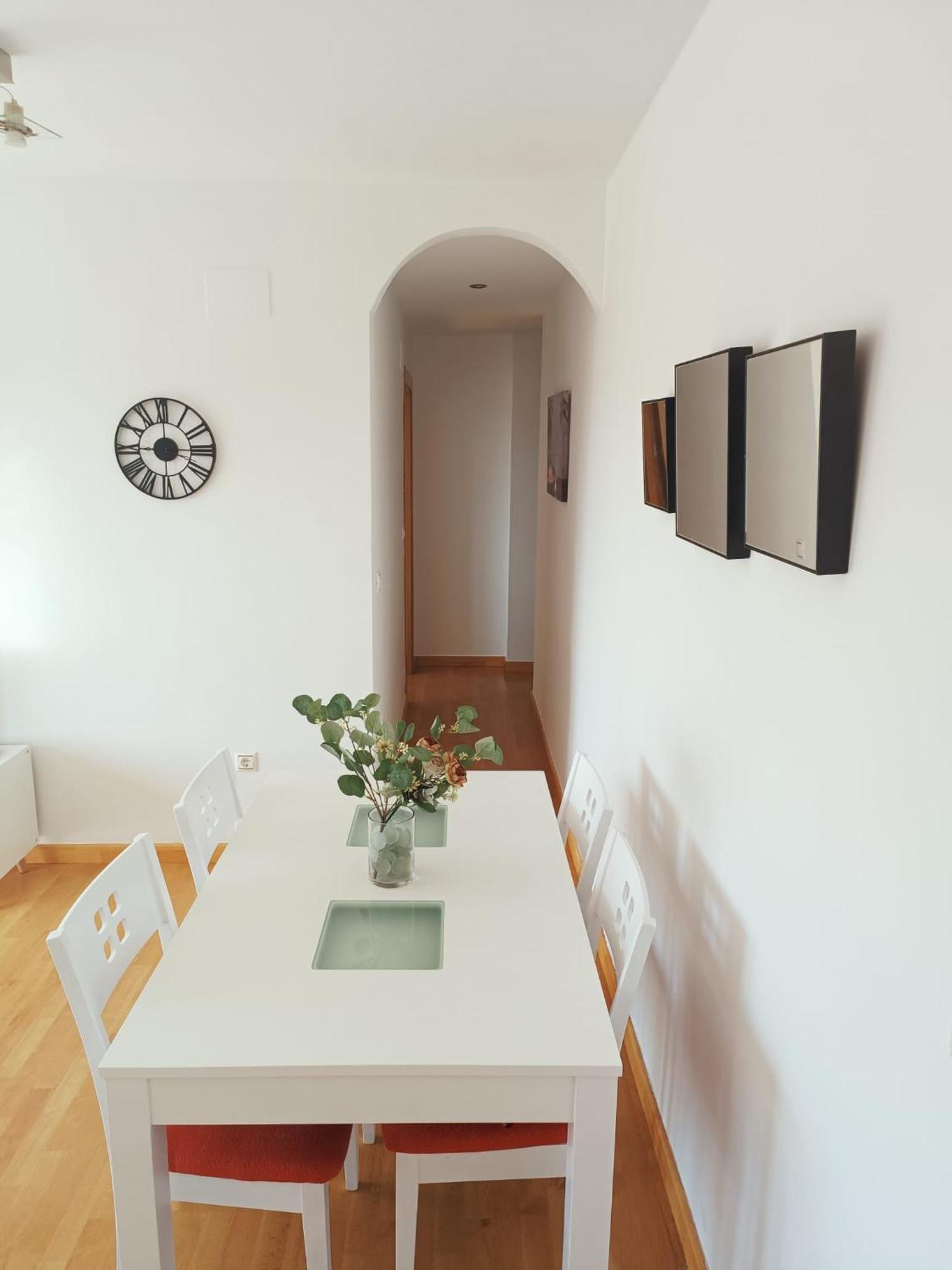 Piso Vista Bella Apartment Моначил Екстериор снимка