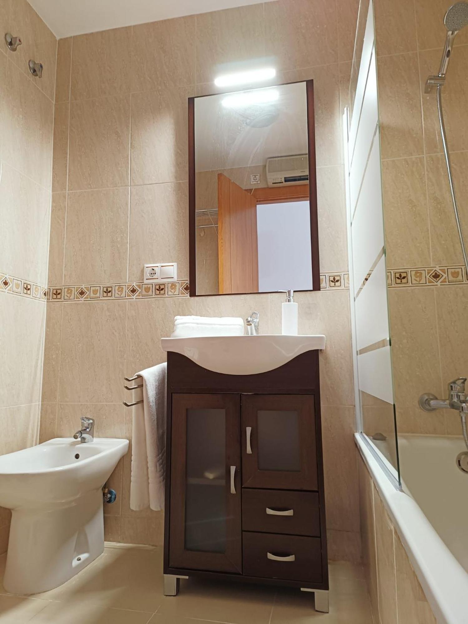 Piso Vista Bella Apartment Моначил Екстериор снимка